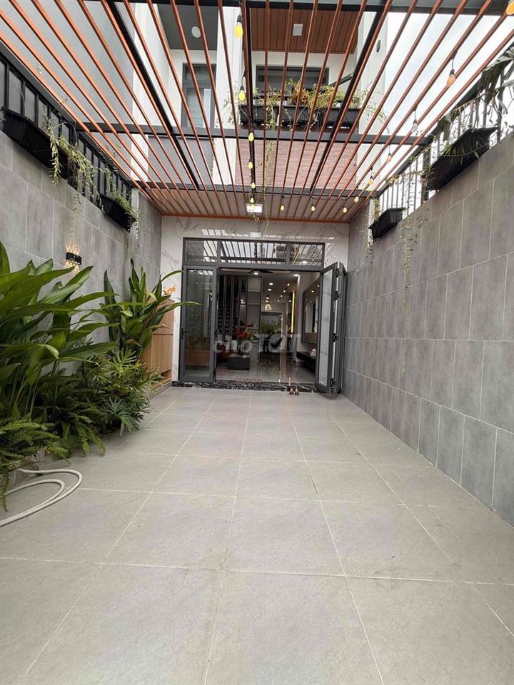 NHÀ 4 DÀI 21 NGAY CAO ĐẲNG ĐIỆN LỰC HÀ HUY GIÁP VÀ 100 M ĐƯỜNG THÔNG