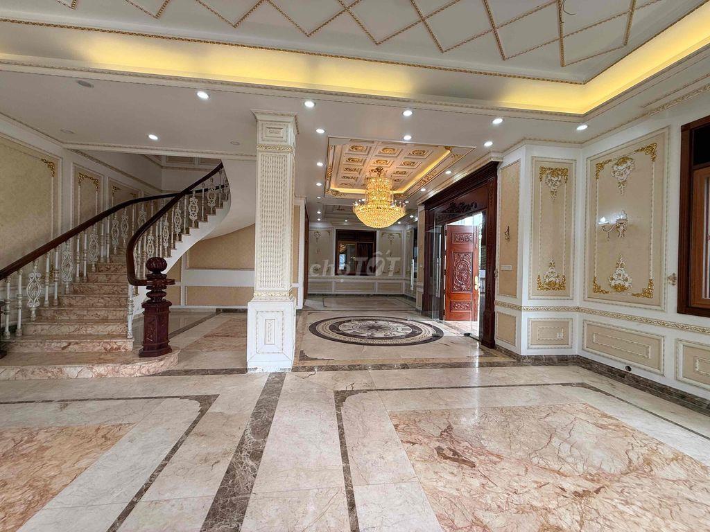 BIỆT THỰ GẦN 800m , phường Thạnh lộc quận 12