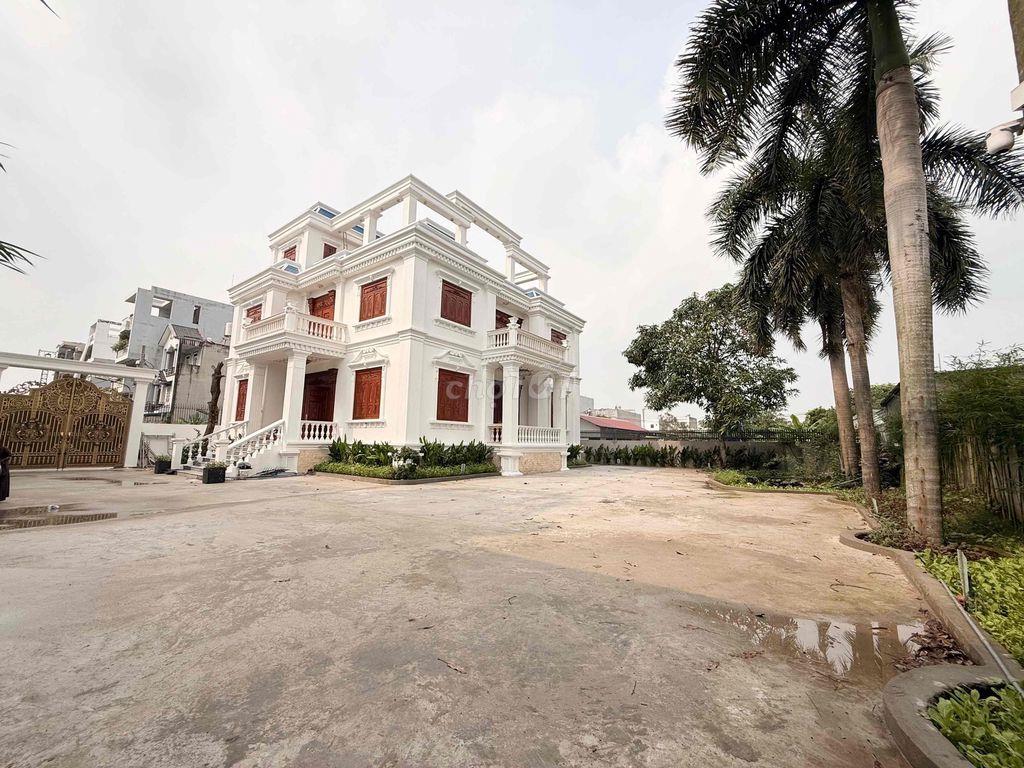 BIỆT THỰ GẦN 800m , phường Thạnh lộc quận 12