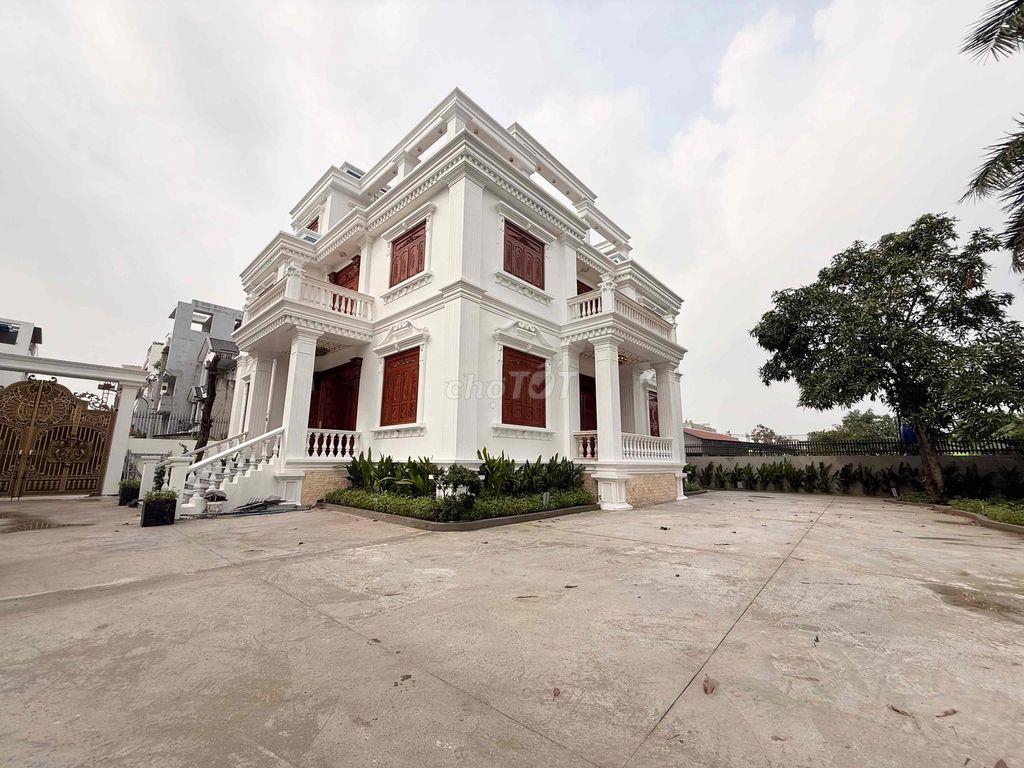BIỆT THỰ GẦN 800m , phường Thạnh lộc quận 12