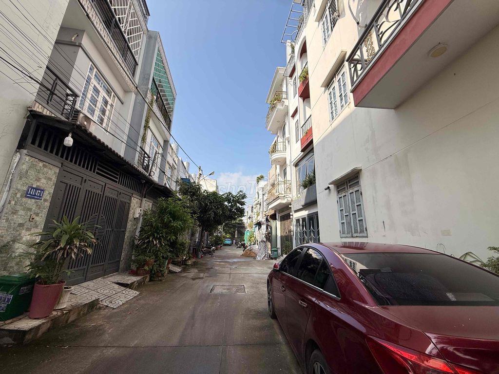 NHÀ 2 LẦU NGAY CHỢ CẦU ĐỒNG NGÃ TƯ GA