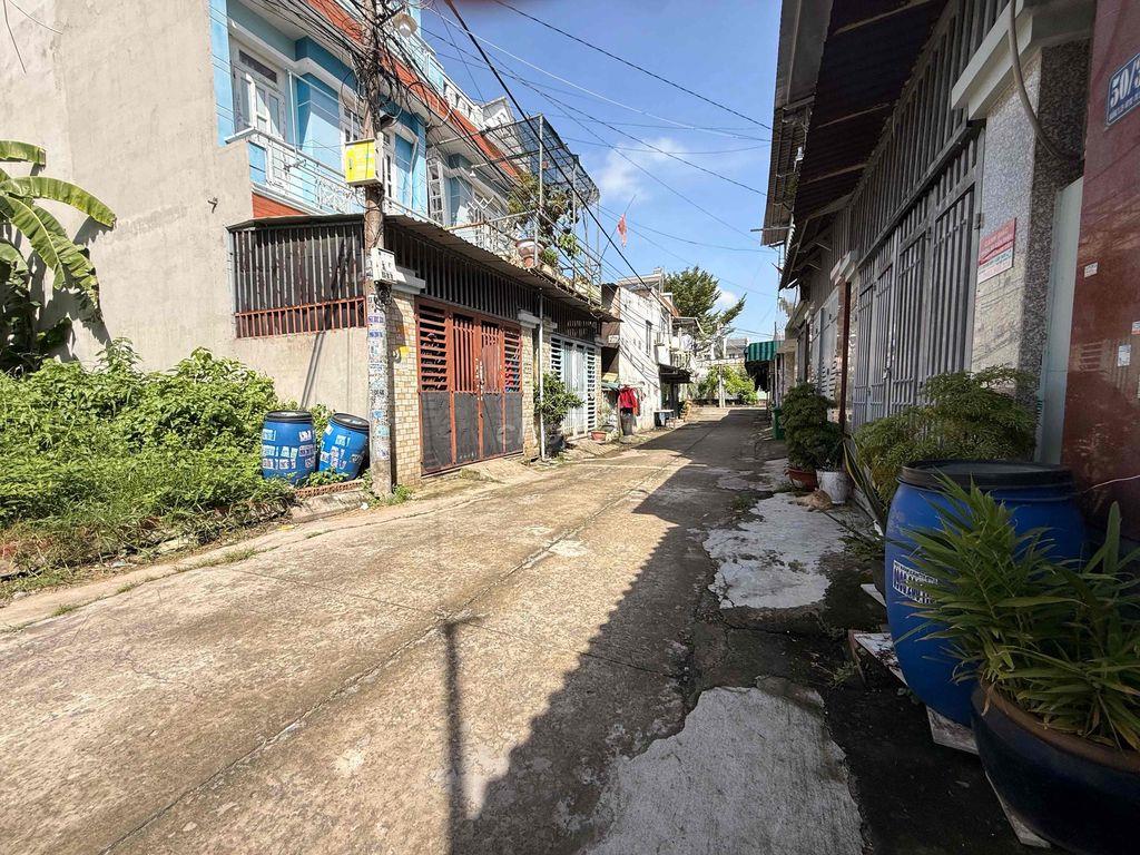 3.2 ty . Đất đường TL29 ngay chợ cầu đồng ngã tư ga