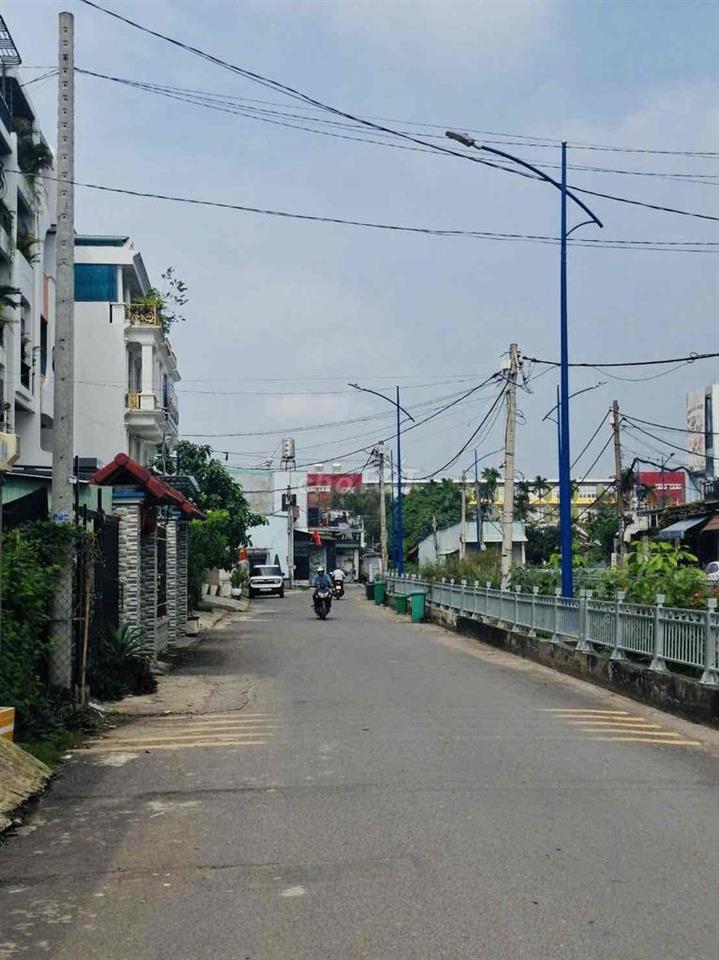 ĐẤT MẶT TIỀN KINH DOANH BUÔN BÁN LÀM CÔNG TY VĂN PHÒNG