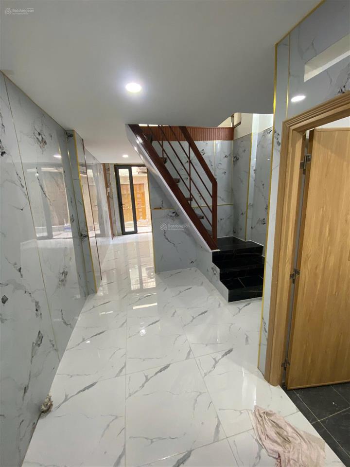 Nhà hẻm 100 bình thới, quận 11, 3 tầng, sổ hồng hoàn công đầy đủ, giá còn thương lượng