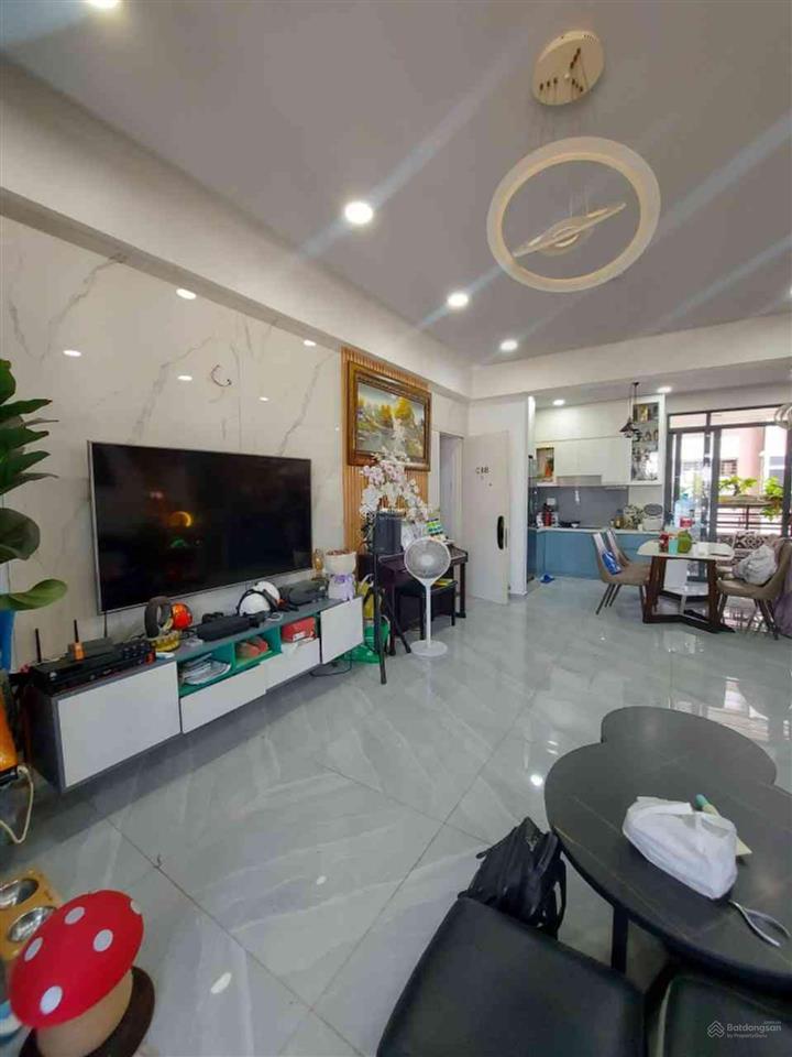 Quận 11, chung cư thuận việt, ngay lý thường kiệt, căn góc 3 ban công 99m2, siêu mát, sổ hồng riêng