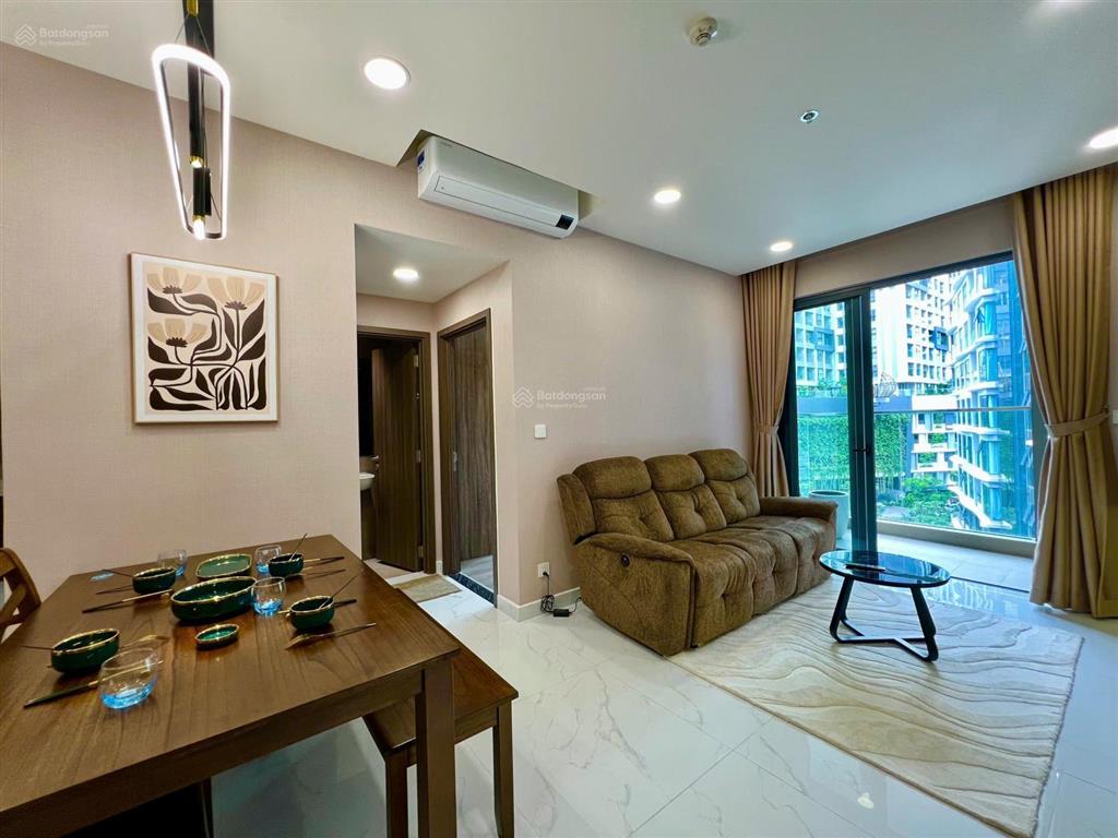 Cho thuê căn 2pn full nội thất khu diamond centery ở đầu tháng 9, nội thất như hình