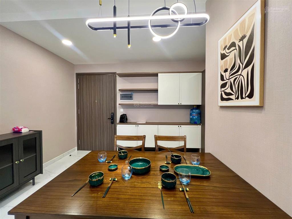 Cho thuê căn 2pn full nội thất khu diamond centery ở đầu tháng 9, nội thất như hình