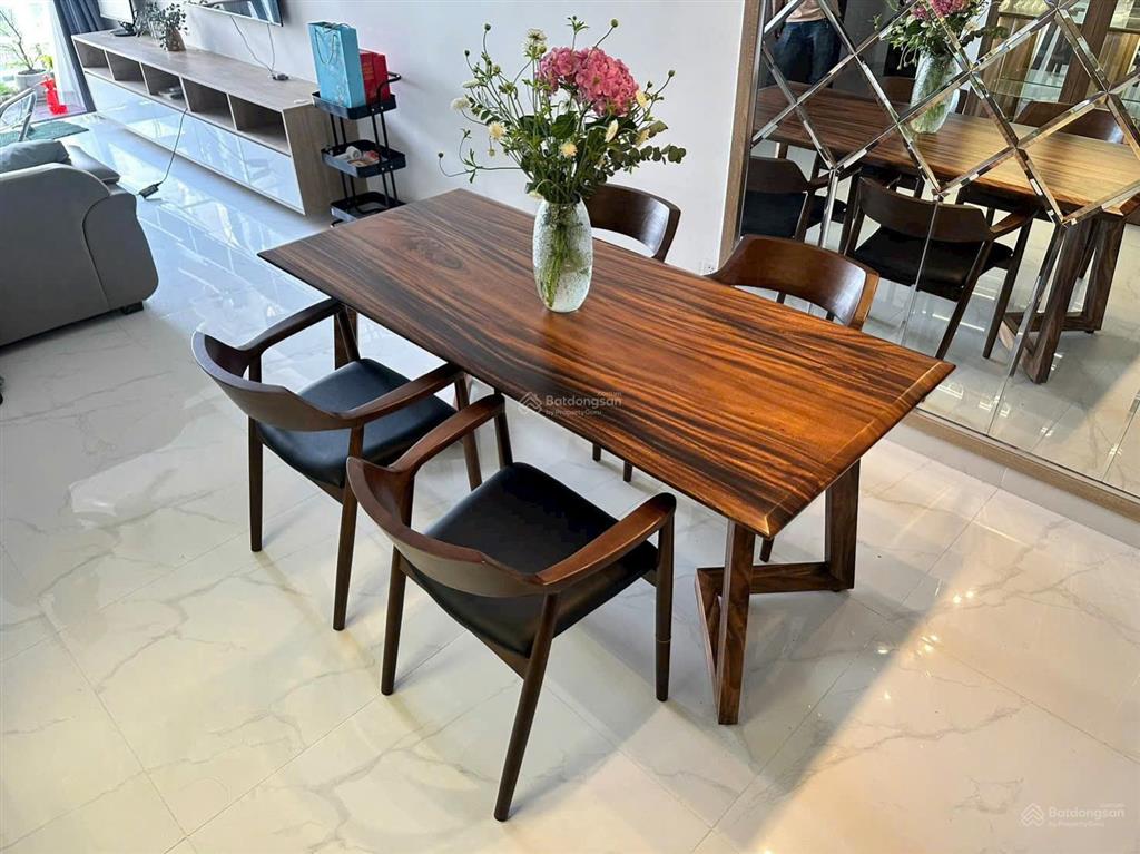 Cho thuê căn hộ diamond brilliant 96m2, giá 19 triệu bao phí ql hết năm