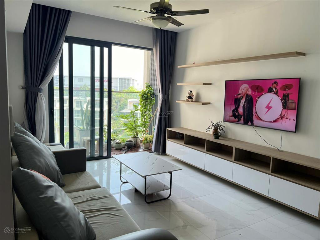 Cho thuê căn hộ diamond brilliant 96m2, giá 19 triệu bao phí ql hết năm