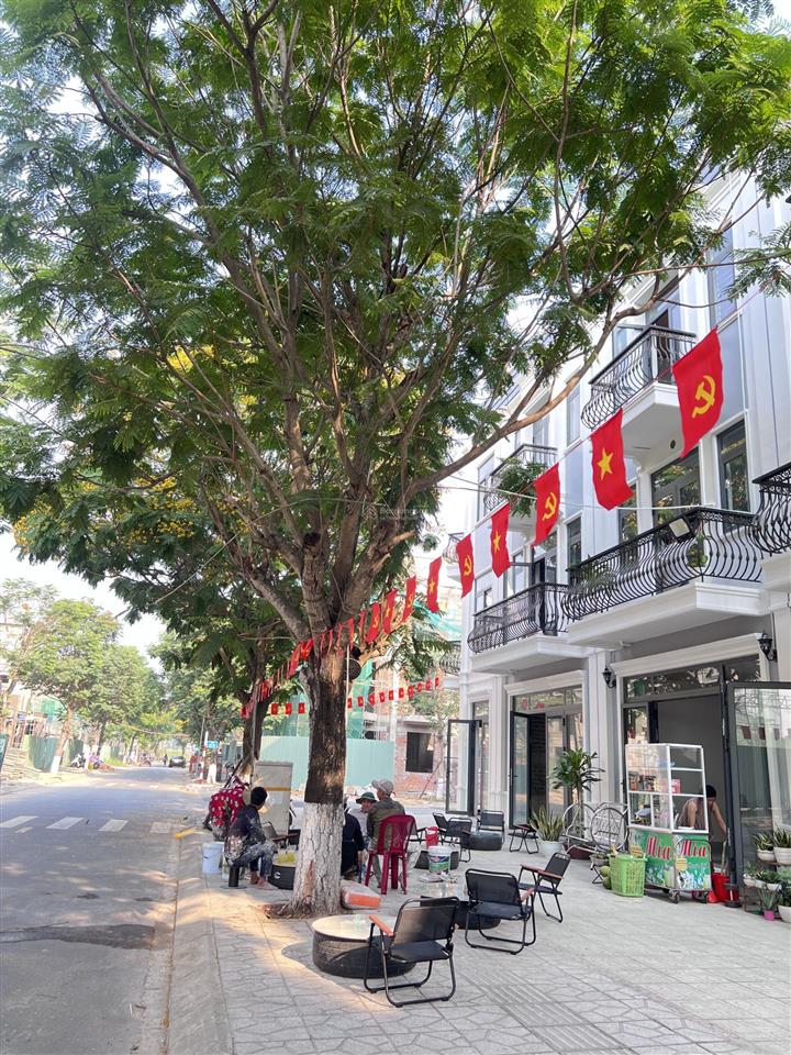 Siêu phẩm đầu tư  đất mặt tiền nguyễn văn cừ  ngay kđt sinh thái chánh mỹ