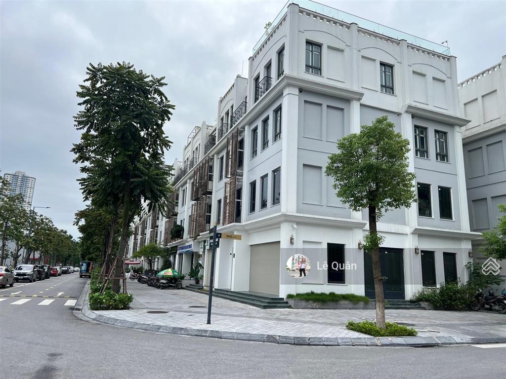Chính chủ bán lô góc shophouse 125m2 full nội thất thang máy.  0986 786 ***