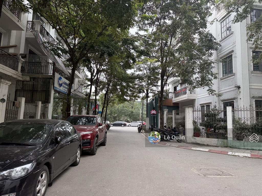 Bán lk 75m2 hoàn thiện nội thất full thang máy sang xịn, vị trí kinh doanh cực đẹp.  0986 786 ***