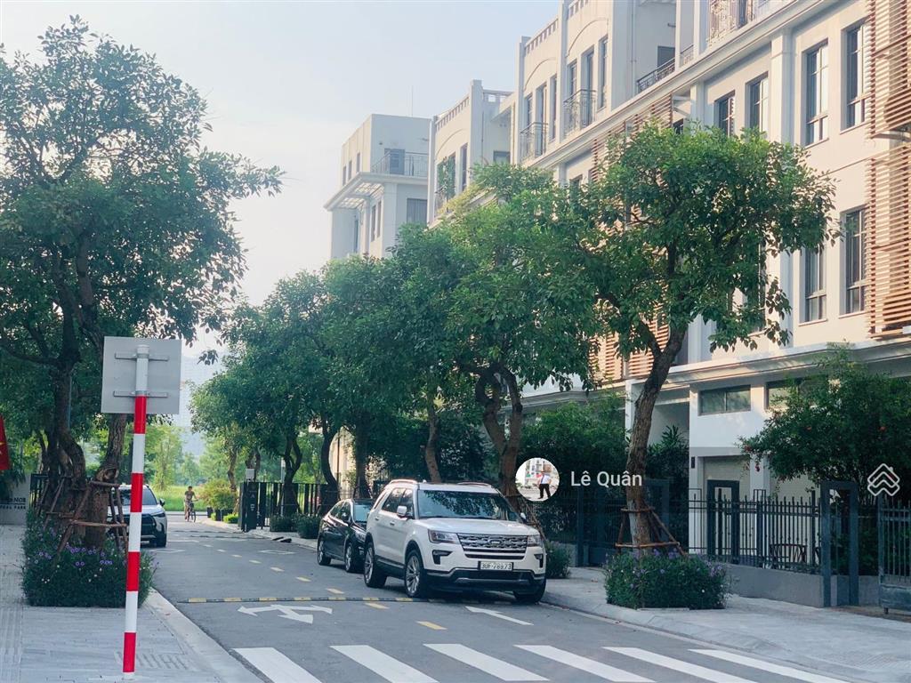 Bán gấp hàng hiếm lk 99m2 the manor central park full nội thất cao cấp.  0986 786 ***