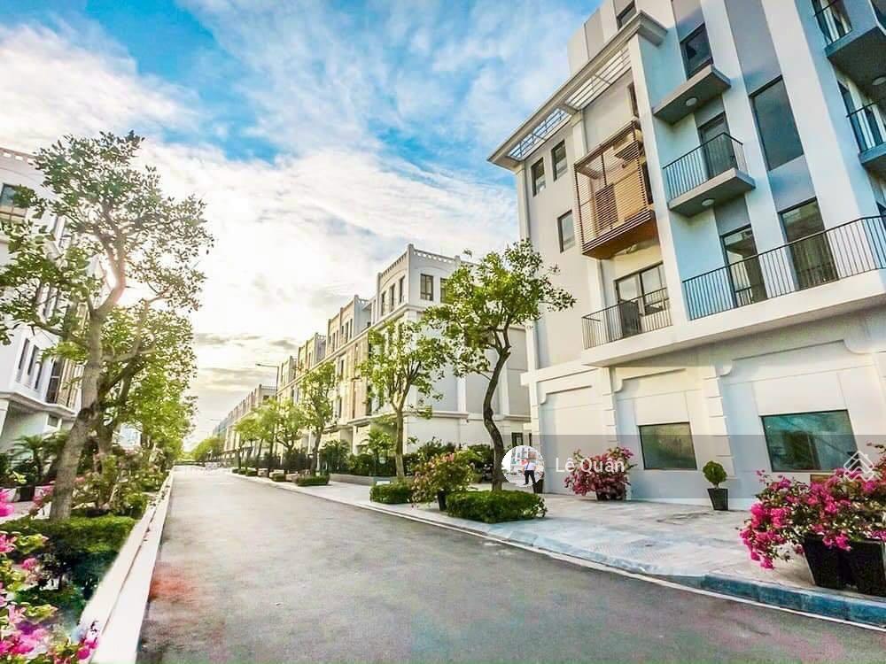 Bán gấp hàng hiếm lk 99m2 the manor central park full nội thất cao cấp.  0986 786 ***