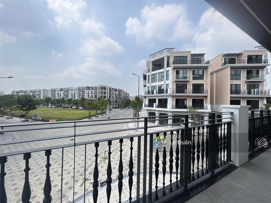 Bán lk 75m2 mặt phố đi bộ full nội thất sang đẹp.  0986 786 ***