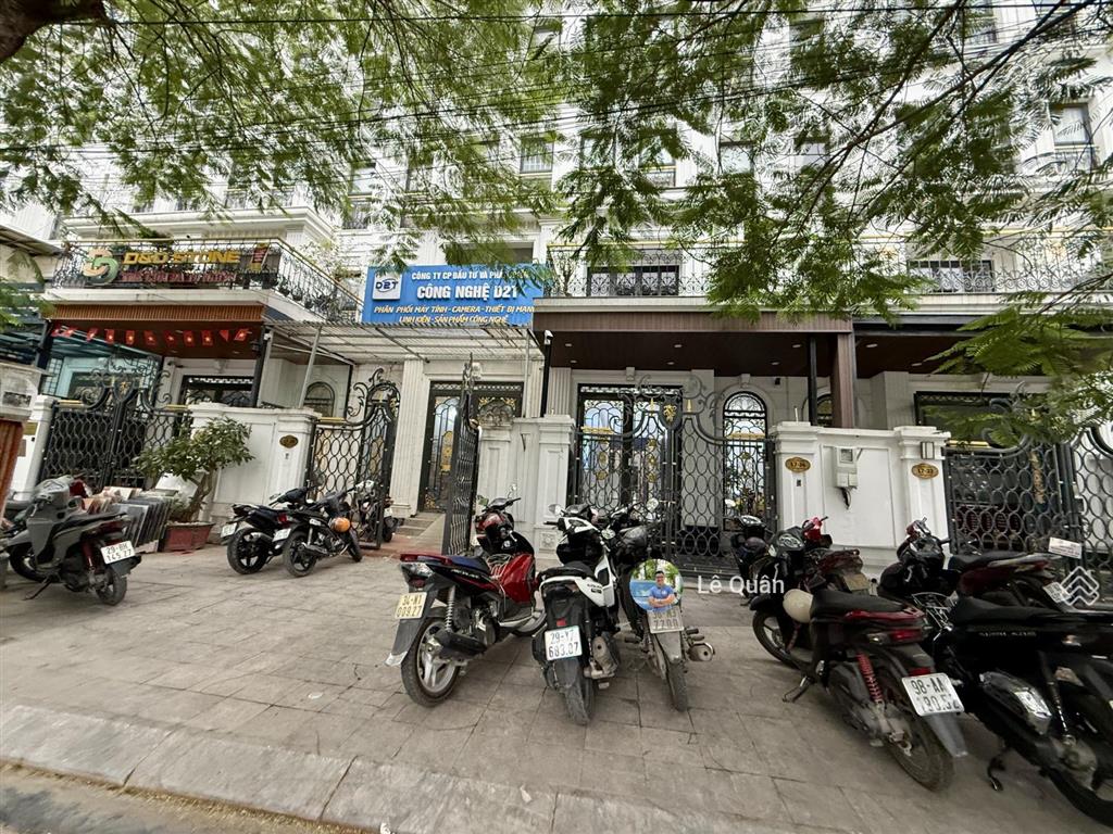 Bán lk athenafulland 75m2 mặt đường 21m kinh doanh sầm uất, cho thuê 40tr/tháng. giá 31 tỷ