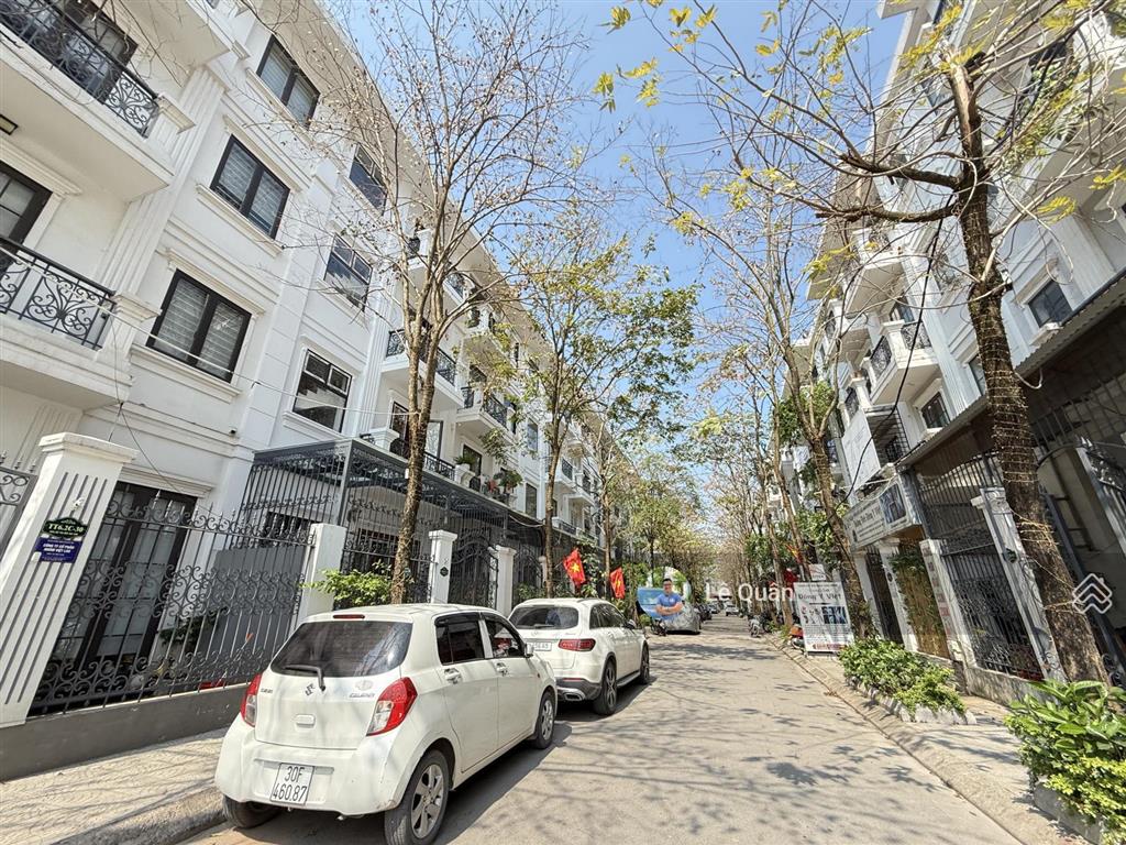 Bán lk kđt mới đại kim vị trí đắc địa 65m2 hoàn thiện full nội thất