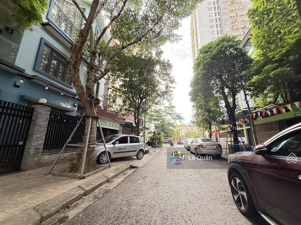 Bán biệt thự kim văn kim lũ, một trong số ít 130m2 hoàn thiện đẹp.  0986 786 ***