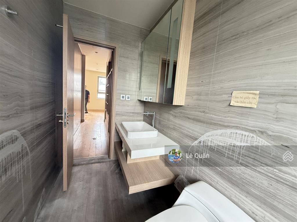Bán lô 75m2 the manor central park đường rộng 55m. sổ đỏ giá vô cùng hợp lý chỉ 26 tỷ