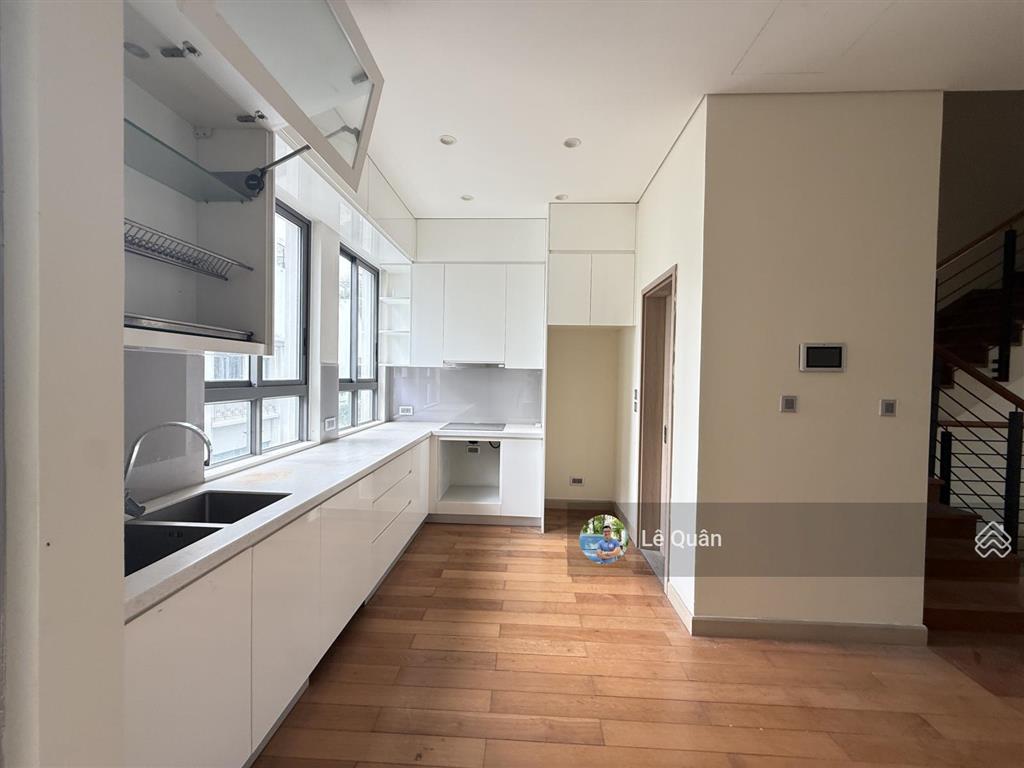 Bán lô 75m2 the manor central park đường rộng 55m. sổ đỏ giá vô cùng hợp lý chỉ 26 tỷ