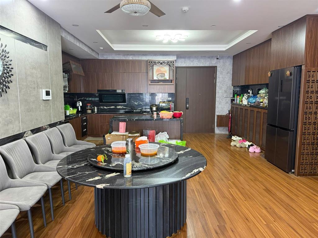 Chủ nhà gửi bán căn hộ 07 tòa b dự án stellar garden