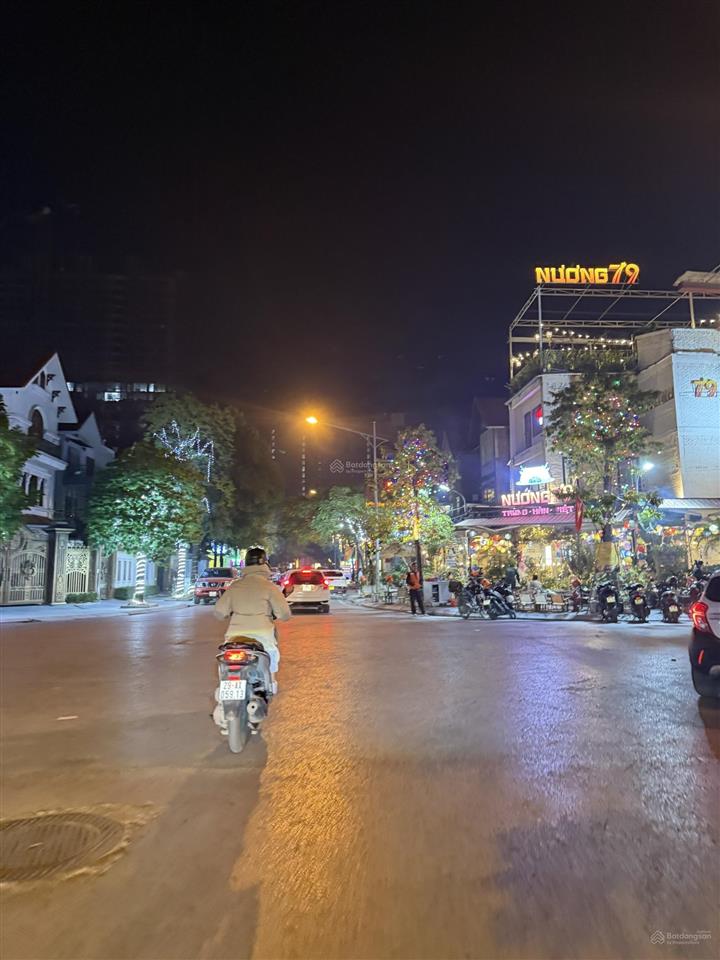 Biệt thự vip tây nam linh đàm 250m2 x 4t nội thất cao cấp kinh doanh đỉnh