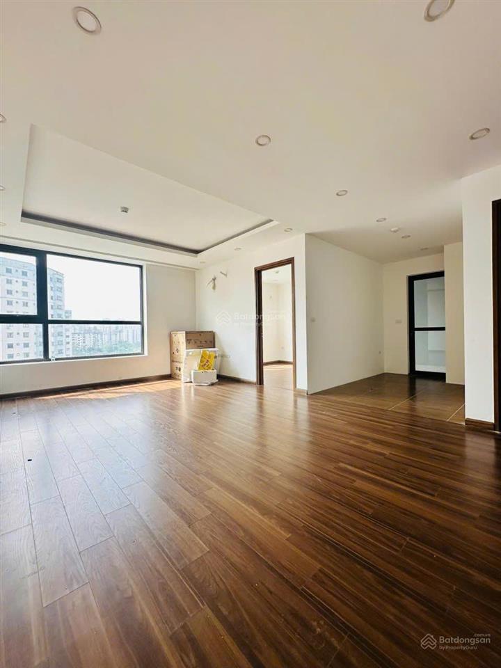 Bán căn hộ 02pn tầng trung tòa sky central 176 định công giá chỉ 6,46 tỷ