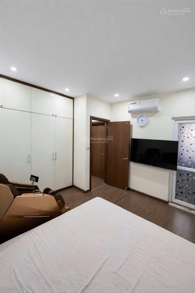 Bán gấp căn hộ 03pn 02wc tòa hồng hà 89 thịnh liệt dt 83 m2, 3pn, 2wc giá chỉ 5,35 tỷ