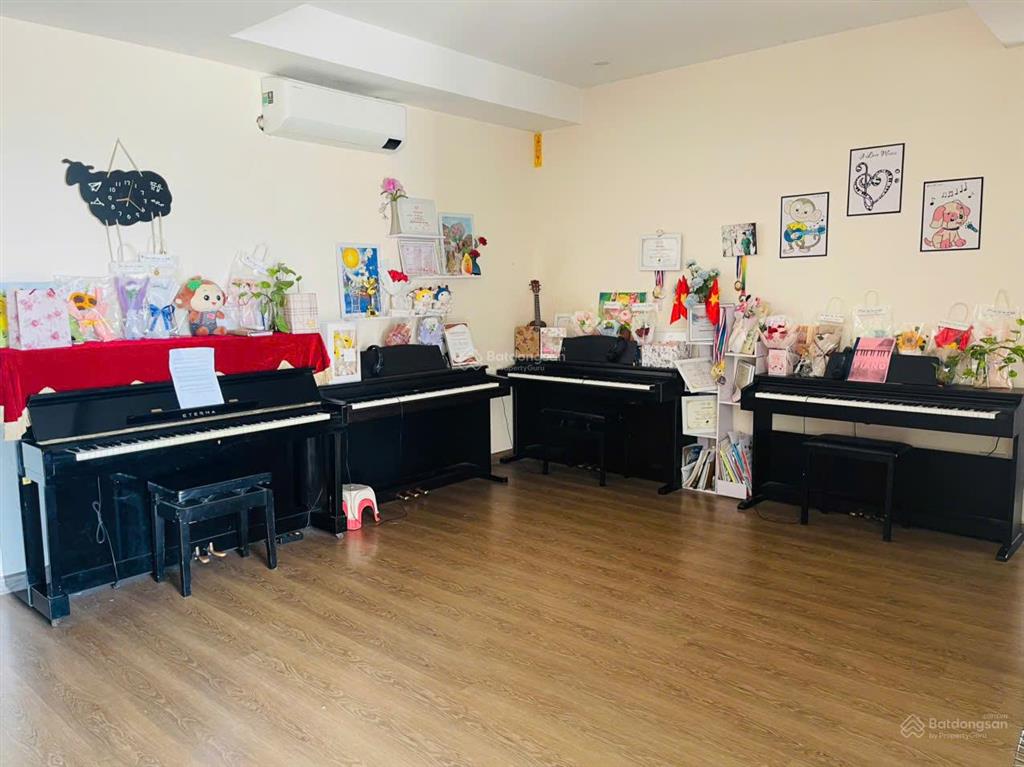 Chính chủ gửi bán căn góc 2pn, 56,46m² tại chung cư osaka complex, full nội thất