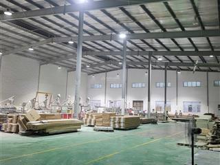 Cho thuê 2.000m2 kho xưởng tại kcn ngọc hồi, xưởng 2 tầng, mỗi tầng 1000m2, mới xây