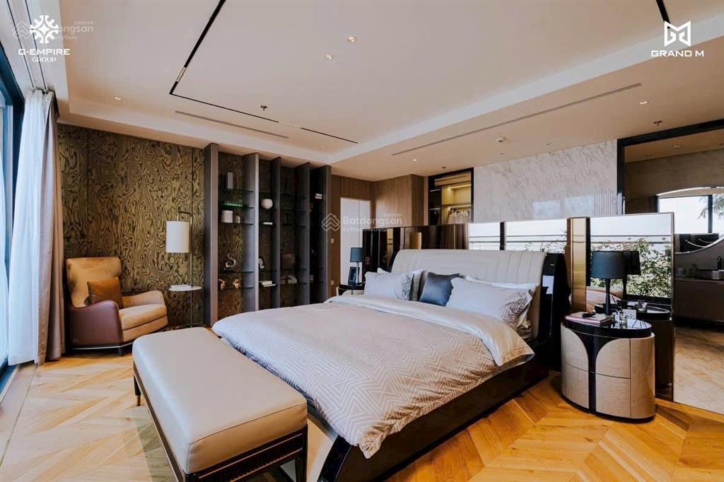 Suất ngoại giao cđt căn duplex 4pn tầng 18 hướng nam view công viên 65ha giá tốt nhất noble crystal