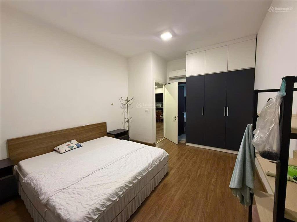 Bán căn hộ 3pn tại the two residence, 8.x tỷ, 94m2, đẹp, nhiều tiện ích, hoàng mai, hà nội