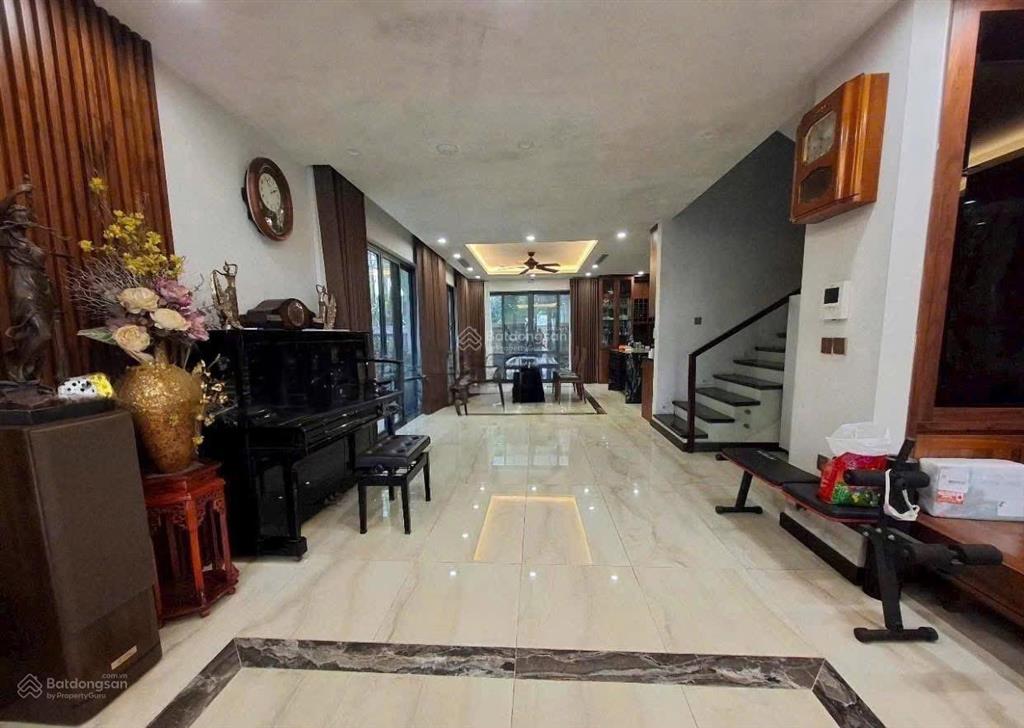 Bán căn biệt thự gamuda 190m2 full đồ vị trí đẹp cực hợp lý, sẵn sổ đỏ giá chỉ 5x tỷ