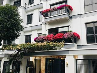 Cần bán biệt thự gamuda gardens 90m2 nhà hoàn thiện thang máy giá 30. x tỷ .  0977 699 ***