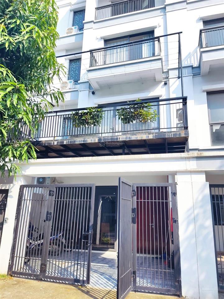Cần bán biệt thự gamuda gardens 90m2 nhà hoàn thiện thang máy giá 30. x tỷ .  0977 699 ***
