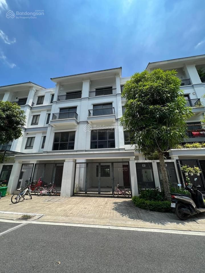 Cần bán biệt thự gamuda gardens 90m2 nhà hoàn thiện thang máy giá 30. x tỷ .  0977 699 ***