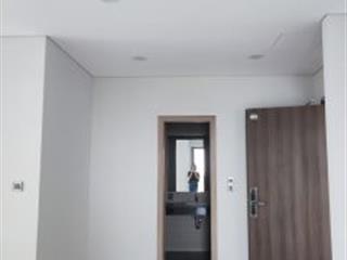 Cho thuê căn hộ 2pn chung cư khai sơn city long biên. nội thất cdt nhà mới. vào ở luôn. giá 10tr/th