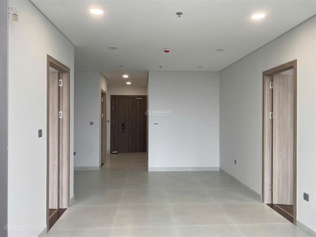 Cho thuê căn hộ 100m(3pn) khai sơn. giá 9tr/tháng. nội thất cdt.nhiều không gian xanh, view hồ 22ha
