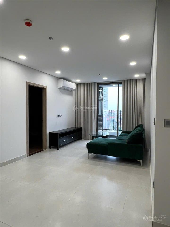 Cần bán căn góc 119m2 tòa khai sơn city. gần hồ 21ha. cách cầu long biên 3,5km. ở ngay. giá 8,1 tỷ
