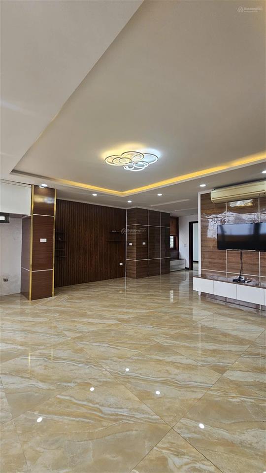Bán gấp ch 3pn, 2wc tại hh2 linh đàm, 101m2, giá 3,8 tỷ