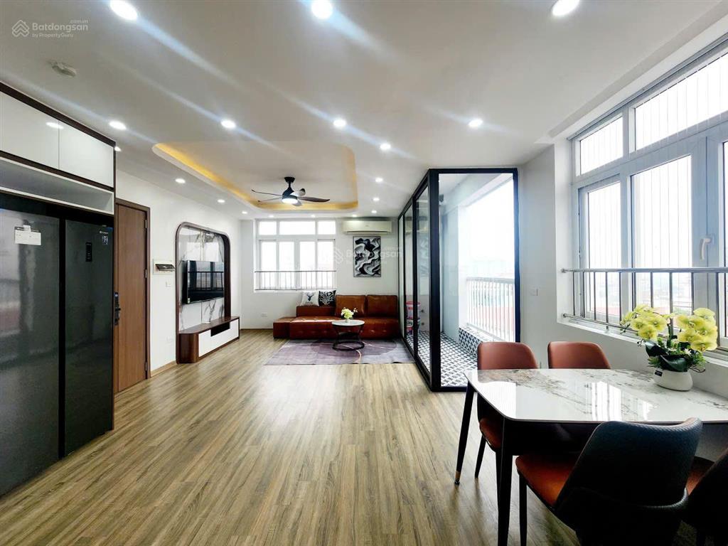 Cắt lỗ căn 3 pn tại đường giải phóng , hàng hiếm , full nội thất , view thoáng.  0915 057 ***