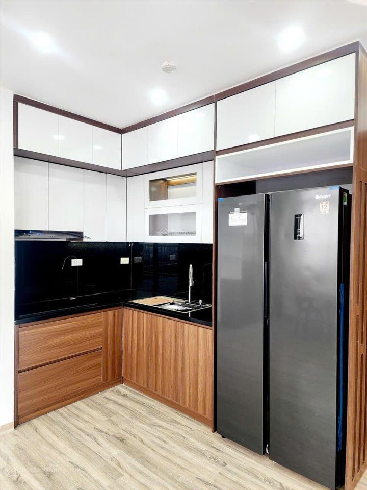 Cắt lỗ căn 3 pn tại đường giải phóng , hàng hiếm , full nội thất , view thoáng.  0915 057 ***