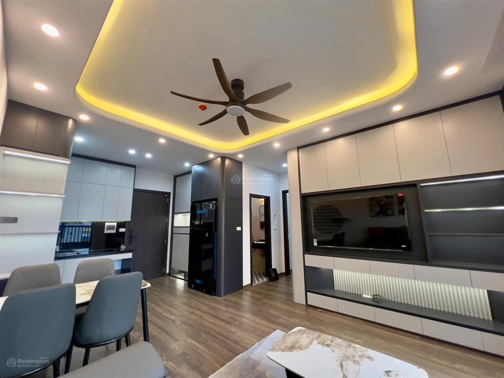 Cực hiếm  căn góc view hồ  2 ban công lộng gió tại a1 kim giang