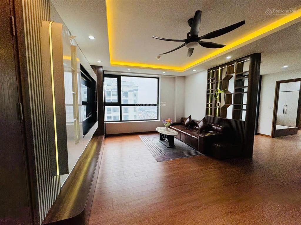 Chủ nhà cắt lỗ  giảm gần 1 tỷ cần bán gấp! căn hộ 3 phòng ngủ chung cư x2 đại kim