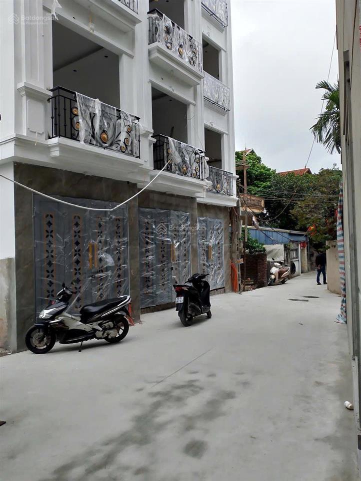 Bán nhà xây mới ở phượng nghĩa,phụng châu dt 30,4m2 5 tầng, ngõ thông, sđcc  0343 838 ***