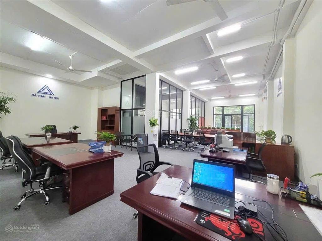 Cho thuê biệt thự tại louis city hoàng mai, 30 triệu, 200m2, hàng hiếm giá siêu hời