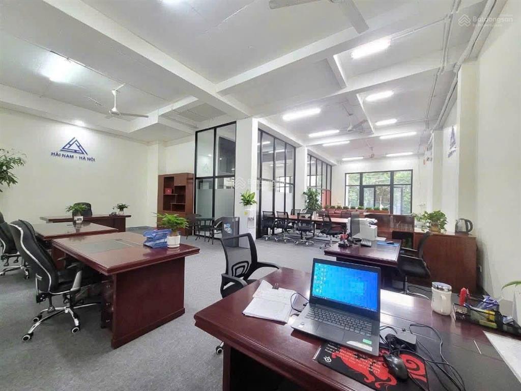 Cho thuê biệt thự tại louis city hoàng mai, 30 triệu, 200m2, hàng hiếm giá siêu hời