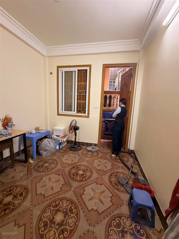 Cho thuê nhà riêng 4 tầng, 40m2, 10 triệu tại nguyễn khang, cầu giấy, hà nội, giá cực rẻ
