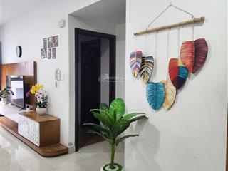 Hàng chính chủ bán căn 2pn2wc lầu đẹp có sổ hồng sẵn. nhà nt full 4,5 tỷ bao hết .