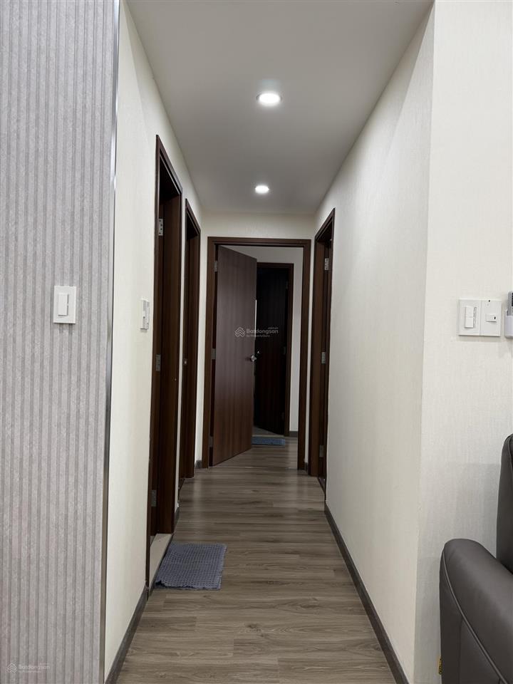 Bán căn hộ 3pn đẹp và giá hời tại ruby, giá 4,8 tỷ full nội thất